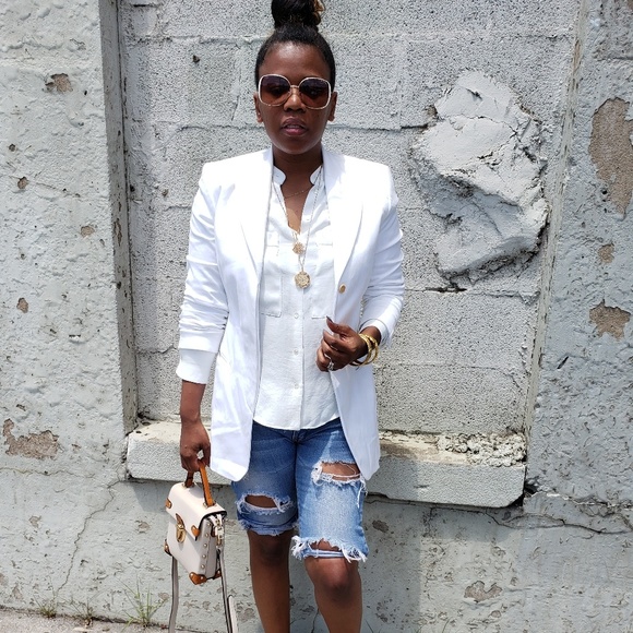 Dana Buchman Jackets & Blazers - Dana Buchman white button blazer long